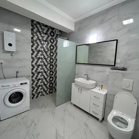 New Kings Apartment *